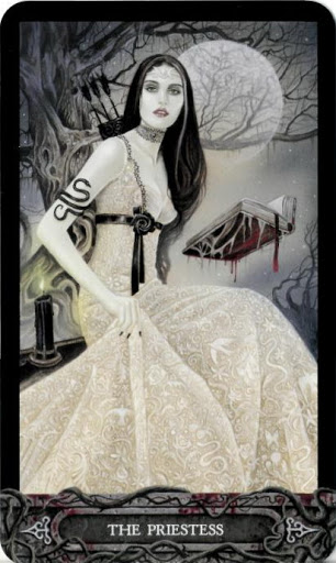 Lá Bài II. The Priestess - Tarot of Vampyres