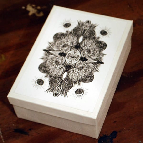 Bộ bài Efflorescent Tarot - Black and White chính hãng 15